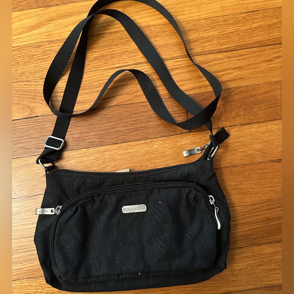 Baggallini Black Crossbody Bag